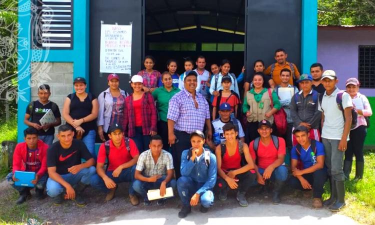  CUR Jinotega realizo intercambio con productores de la comunidad Santa Rosa y en saludo el día nacional del campesino y en conmemoración del héroe Bernardino Díaz Ochoa.