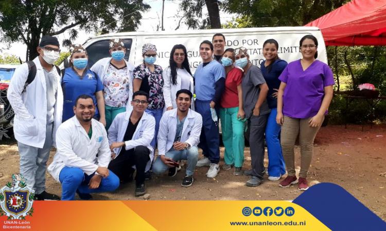 La UNAN-León Bicentenaria movilizó a la Brigada Odontológica del voluntariado universitario para brindar atención gratuita en salud bucal