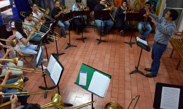 La Escuela de Artes Musicales cierra la celebración de su aniversario con una maratónica musical y un concierto de gala 