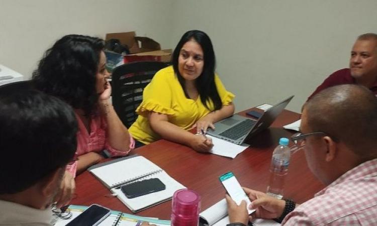 Universidad de El Salvador y Universidad Estatal de Arizona unen fuerzas para combatir la violencia de género en los medios de comunicación