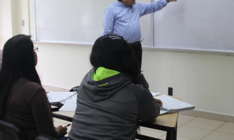 La Universidad de Panamá tiene programas para que los estudiantes continúen preparándose