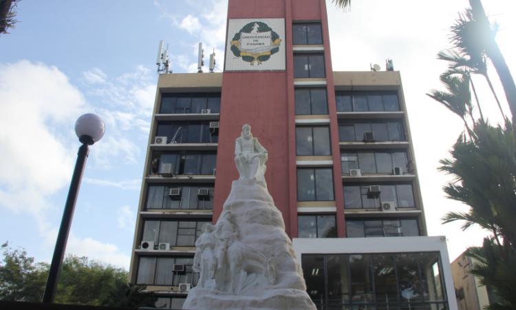 La Universidad de Panamá Celebra sus 85 años Avanzando “Hacia la Luz”