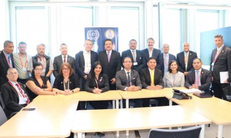 La OIT hizo un reconocimiento especial a la UP por la firma de la primera convención colectiva del sector público en Panamá