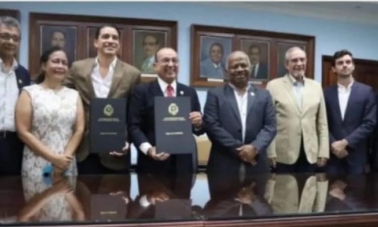 UP firma convenio del Marco de Cooperación y desarrollo de proyectos con la empresa Barú Agropark, S.A