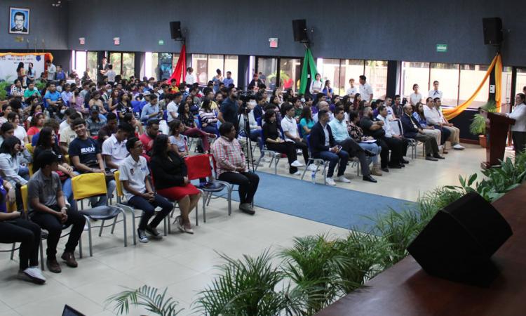 Comunidad de Jóvenes Diversos celebra primer Congreso Internacional de los Colores