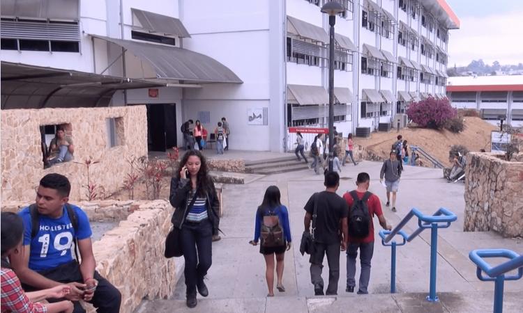 UNA anuncia proceso de solicitud de beca para estudiantes de primer ingreso