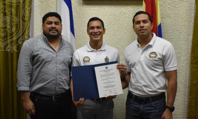 La UNAN León Bicentenaria se enorgullece de César Salinas, galardonado con el premio a la excelencia Rubén Darío 2020