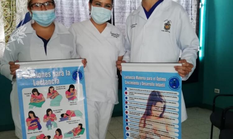Estudiantes de la carrera de Enfermería del CUR Jinotega realizan entrega de material educativo al Hospital Victoria Motta