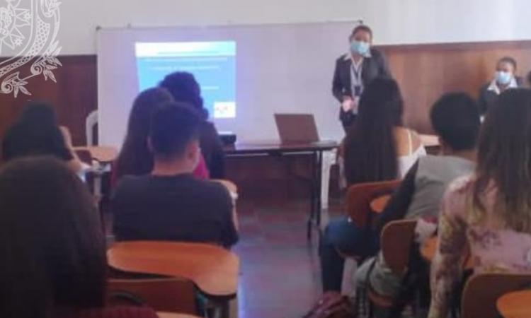 Estudiantes de la Carrera de Derecho del CUR Jinotega recibieron un seminario por parte del INSS- Jinotega sobre Legislación en Materia de Seguridad Social y Servicios que brinda la Institución