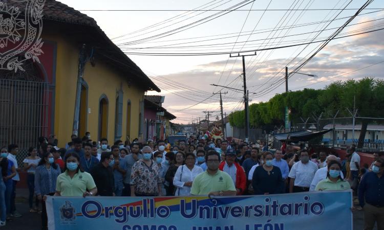 Carnaval Interuniversitario en celebración de los 209 años de fundación la Máxima Casa de Estudios Superiores de Nicaragua, UNAN León 
