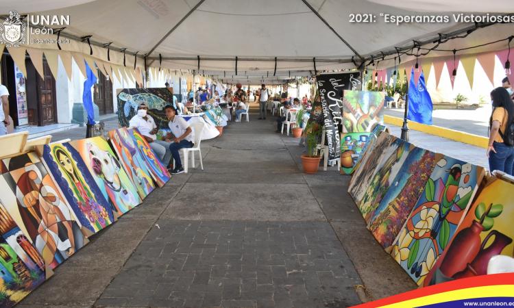 UNAN - León Bicentenaria presente en Feria gastronómica sabores de mi tierra y artesanía