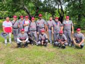 Docentes desarrollan juego de sóftbol