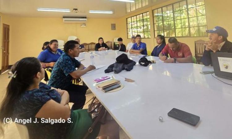 Sesión de trabajo para seguir consolidando la educación superior del caribe nicaragüense.