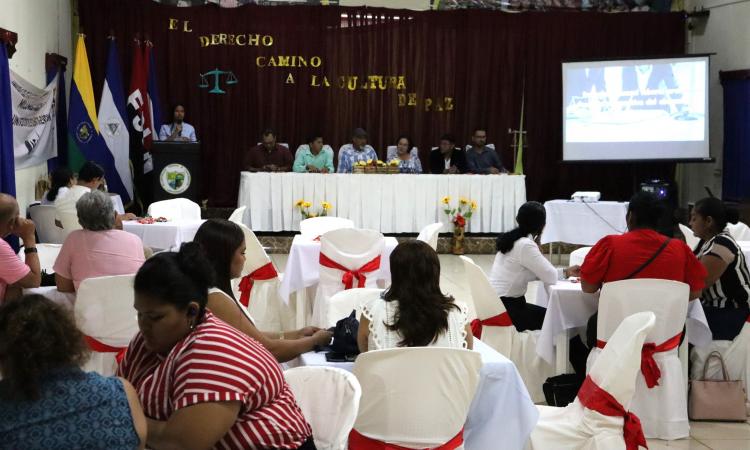 Estudiantes y docentes de la carrera de Derecho de BICU se reúnen para fortalecer conocimientos y lazos de amistad