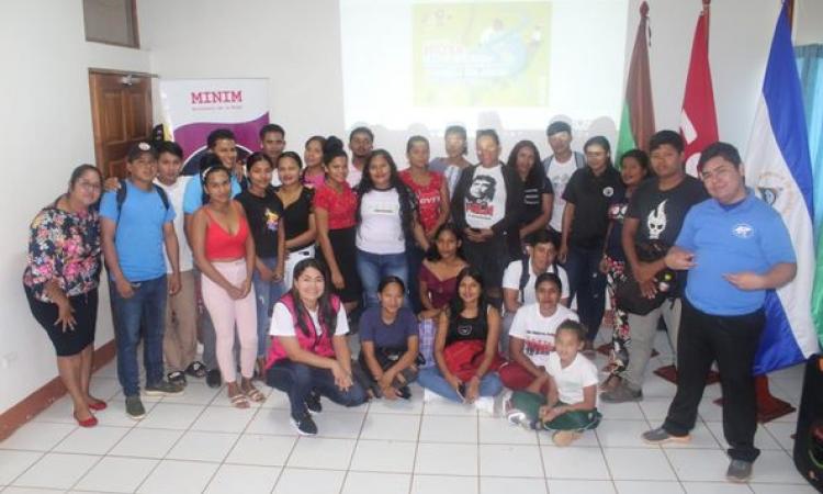 Estudiantes de BICU conocen programas que aportan al desarrollo de las mujeres