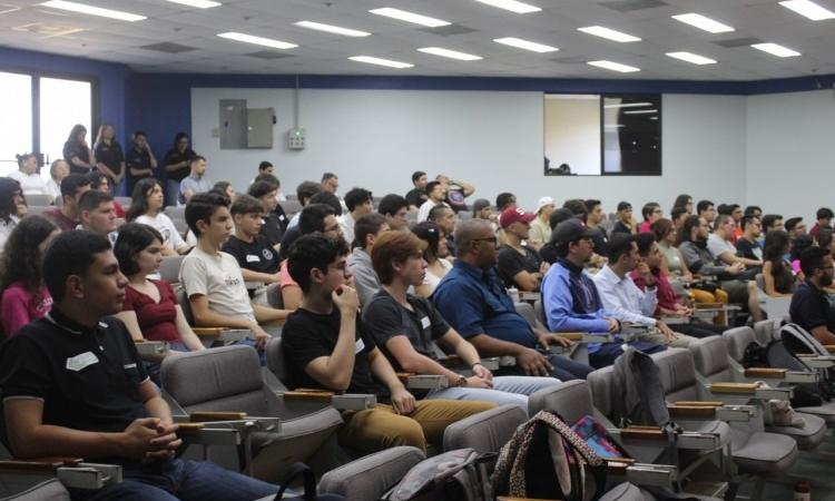  Centro Académico de Alajuela dio la bienvenida a 79 estudiantes de nuevo ingreso