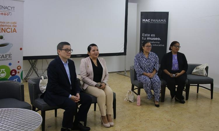 UNACHI participa en Café Científico “Vulnerabilidad y Gestión del Riesgo”.