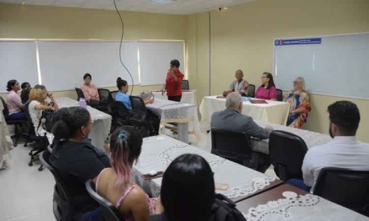  Escuela de Letras organiza panel sobre “Manifestaciones Lingüísticas en RD”
