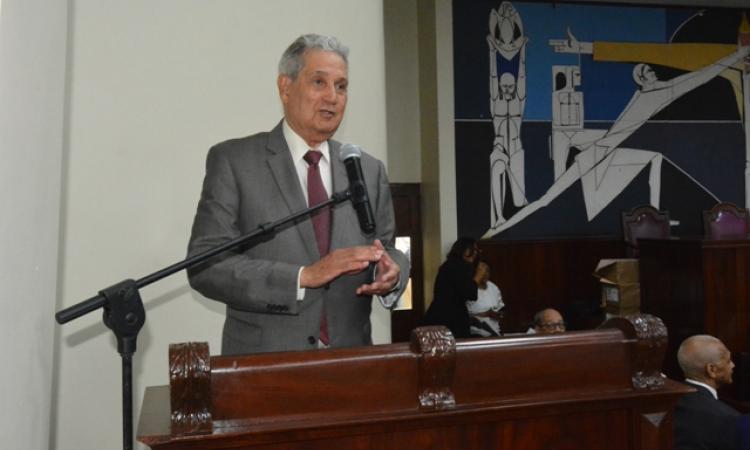 Facultad de Salud UASD pone a circular libro sobre el COVID-19 