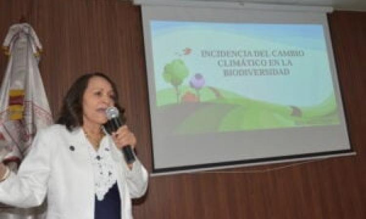 Ciencias de la Educación UASD organiza conferencia sobre el Cambio Climático en los seres vivos