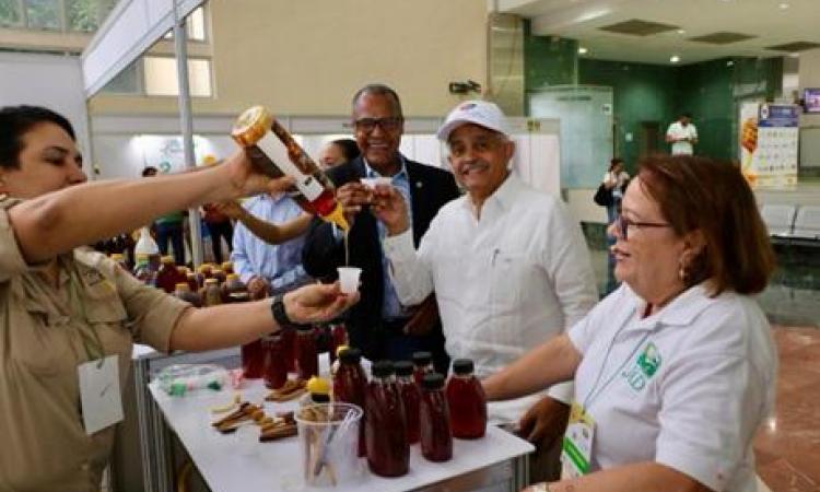 Facultad de Ciencias Agronómicas y Veterinarias auspicia XVI Congreso Latinoamericano de Apicultura