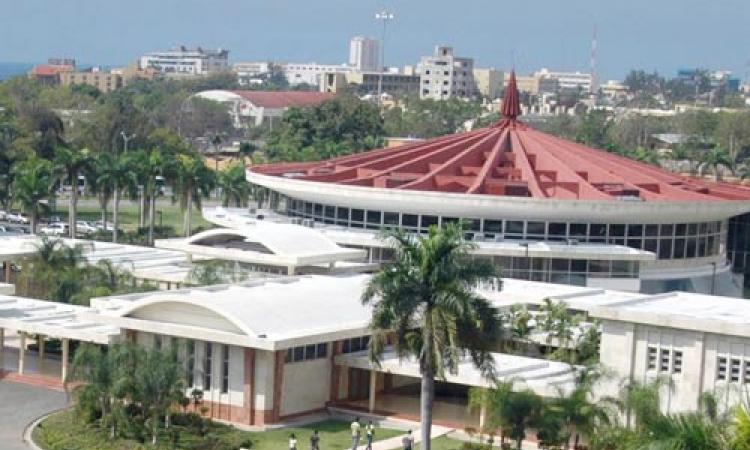 Depositan “Una rosa a la Madre Nutricia” en el 29 aniversario de la Vicerrectoría de Extensión