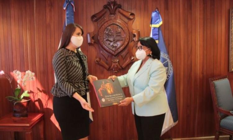 Rectora UASD recibe visita de cortesía de embajadora dominicana en Jamaica