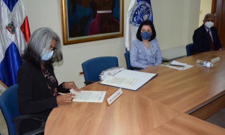 FCS-UASD y Sociedad Dominicana de Nutrición Clínica y Metabolismo firman convenio cooperación interinstitucional