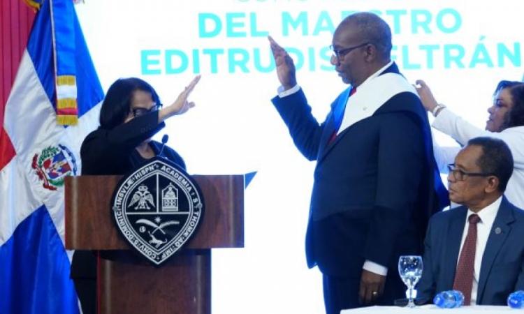 Editrudis Beltrán toma juramento como rector de la UASD y promete profunda transformación en la Academia