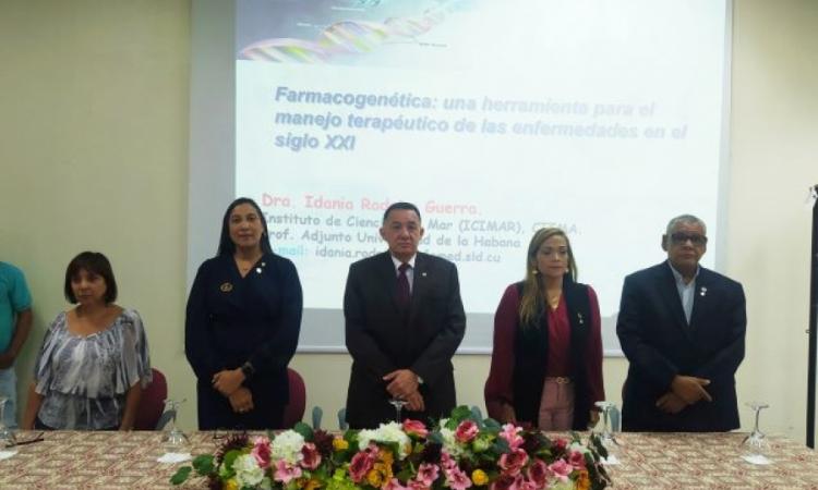 Escuela de Farmacia UASD presenta conferencia con expositora cubana sobre la Farmacogenética