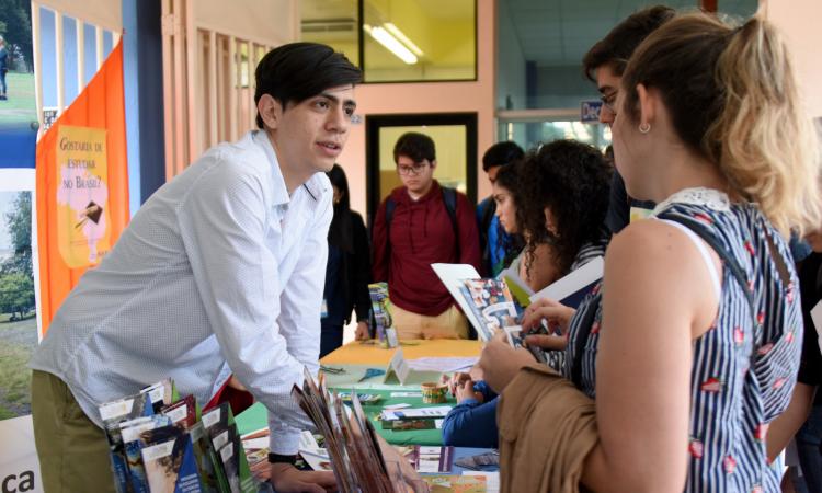 Más de la mitad de la población estudiantil tiene apoyo de becas en la UCR