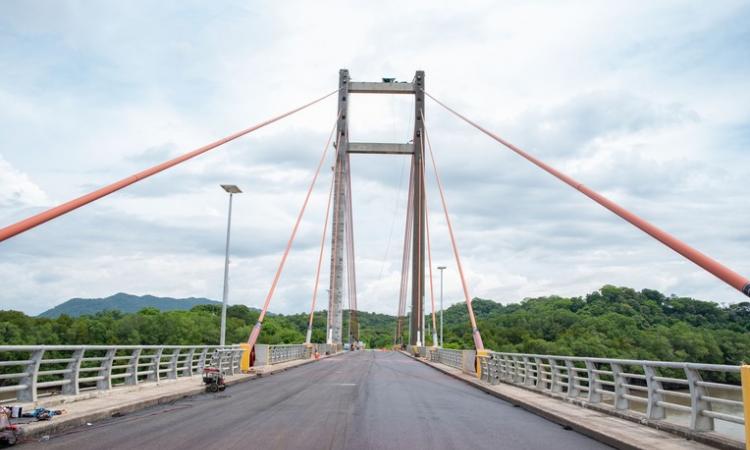 Lanamme UCR auditó calidad de materiales y proceso constructivo de la intervención al puente sobre el río Tempisque “La Amistad de Taiwán”