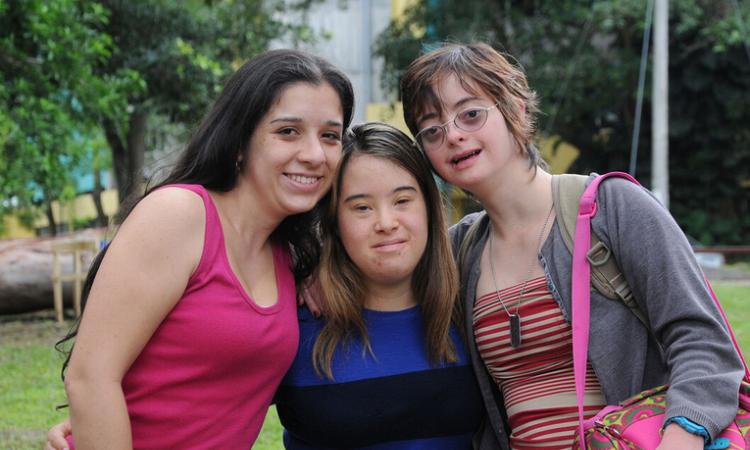 La UCR promueve la defensa de los derechos de las personas con discapacidad