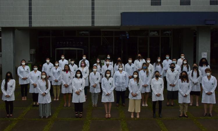 Por quinta vez, estudiantes de la UCR rebasan el promedio mundial en prueba médica internacional