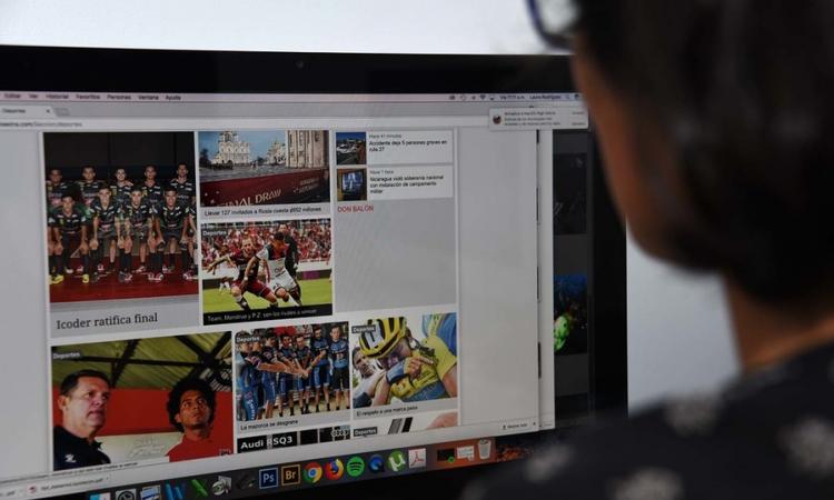 Costarricenses consumen pocas noticias periodísticas en redes sociales