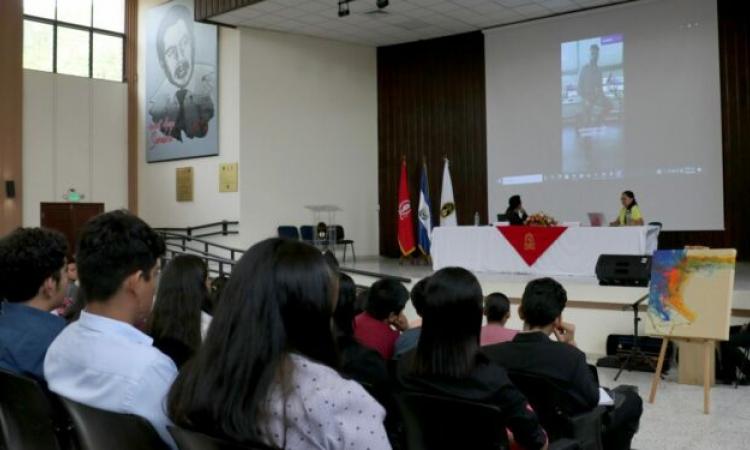 Desarrollan conversatorio sobre elecciones y su incidencia en la democracia