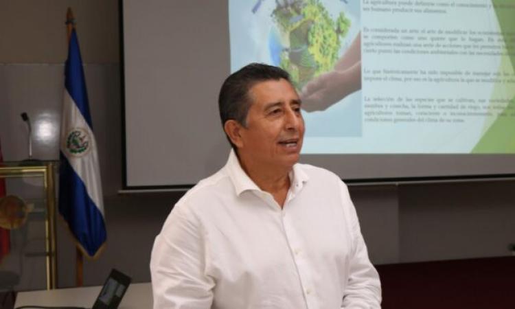 UES imparte capacitación en meteorología aplicada para fortalecer la gestión del riesgo agroalimentario en C. A.