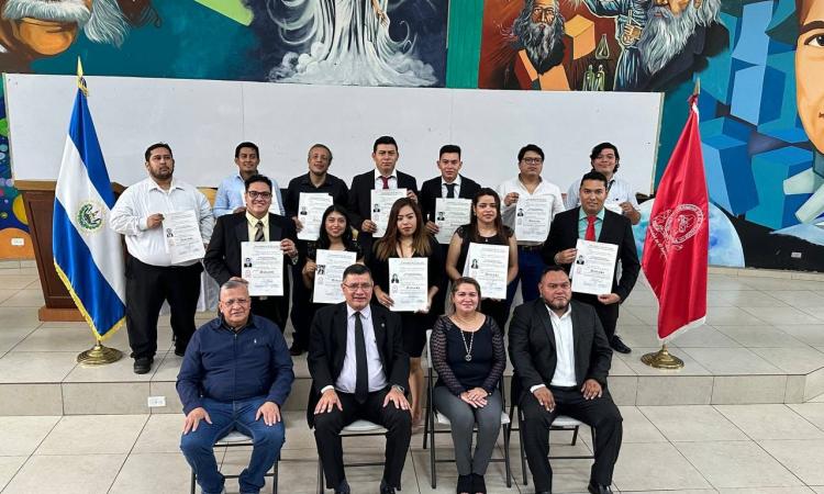 La UES gradúa a 47 profesionales en Formación Pedagógica para la Enseñanza Superior