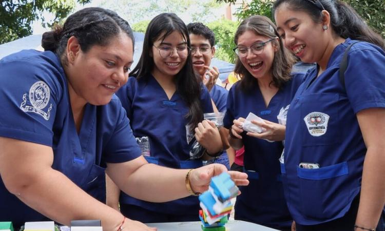 Centro Regional Valencia celebra su décimo quinto aniversario de fundación