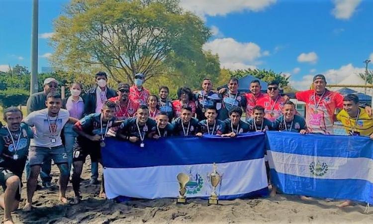Beach Soccer UES gana primer torneo internacional universitario en Guatemala