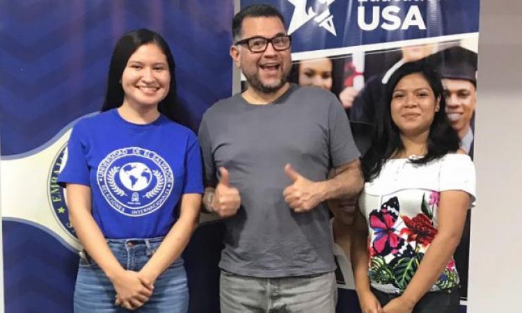 Estudiantes De La Universidad De El Salvador Viajan A Estados Unidos Becadas Por La Embajada Americana