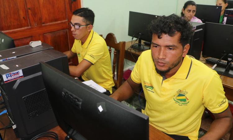  Estudiantes de la Licenciatura en Ciencias de la Educación visitaron municipio de Bluefields