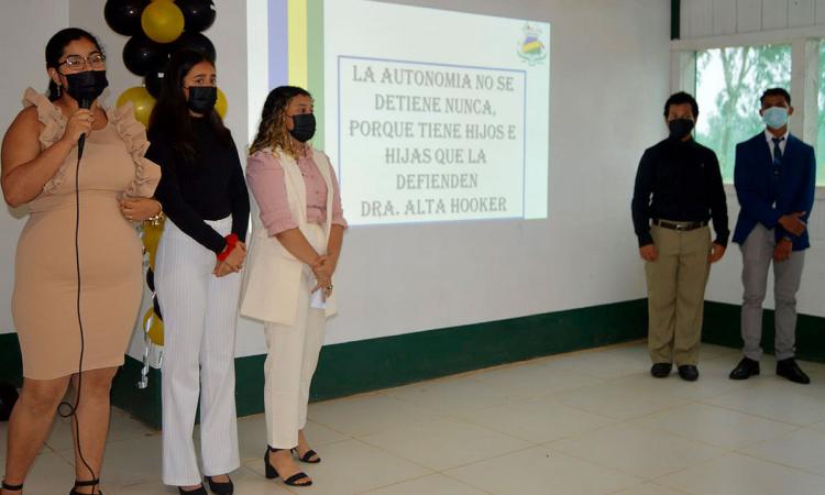 Estudiantes del semestre común participan en el acto de clausura de la asignatura “Costa Caribe nicaragüense” en URACCAN recinto Bilwi