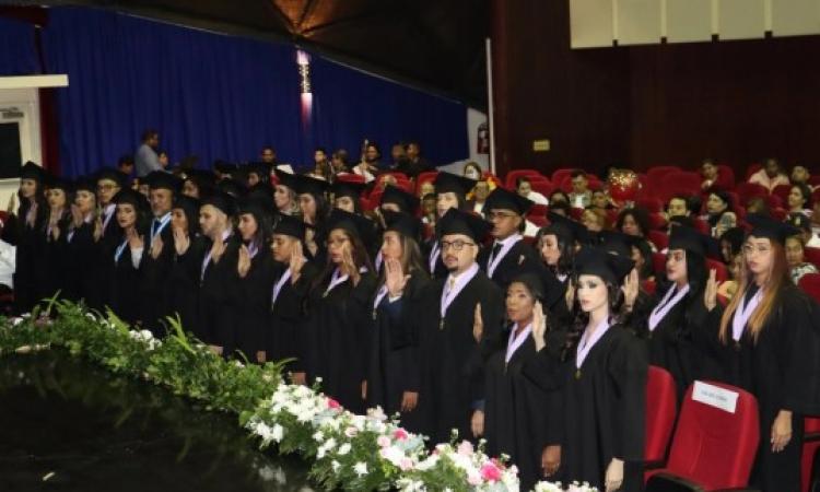 La Facultad de Odontología de la Universidad de Panamá reafirma su liderazgo con la reacreditación de su programa y celebra a la Promoción 2024