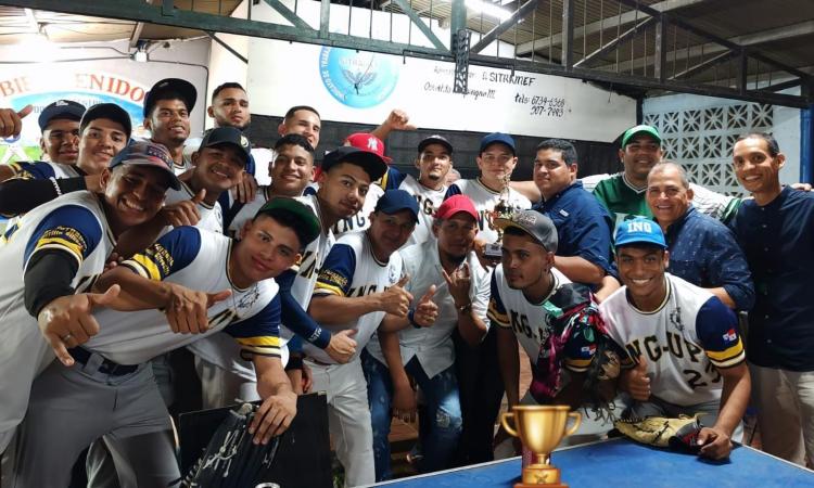 Universidad de Panamá sorprende y se perfila como favorita en la Liga Metropolitana de Bola Suave Gubernamental 2025