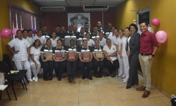 Estudiantes de la Facultad de Enfermería de la UP imparten seminario a los agentes de la Policía Nacional