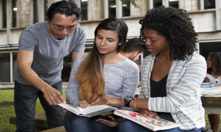 Universidad de Panamá anuncia clases de Verano y Facultad de Ingeniería en metodología bimodal