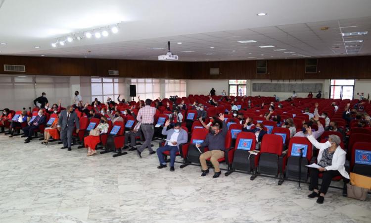 Consejo General Universitario de la Universidad de Panamá otorga doctorado Honoris Causa