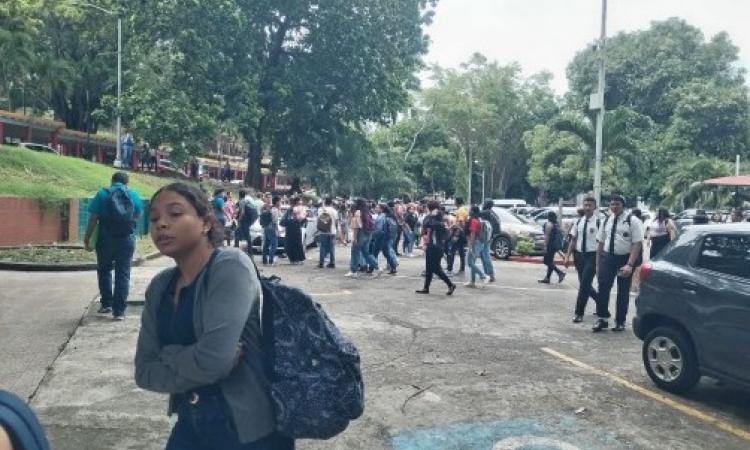 Universitarios participaron en Simulacro de desastre