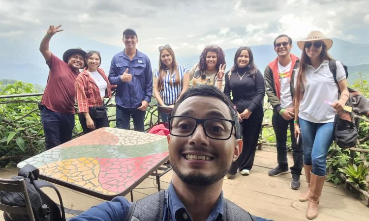 Estudiantes destacados de la USAC realizan Viaje Turístico, Cultural y Educativo